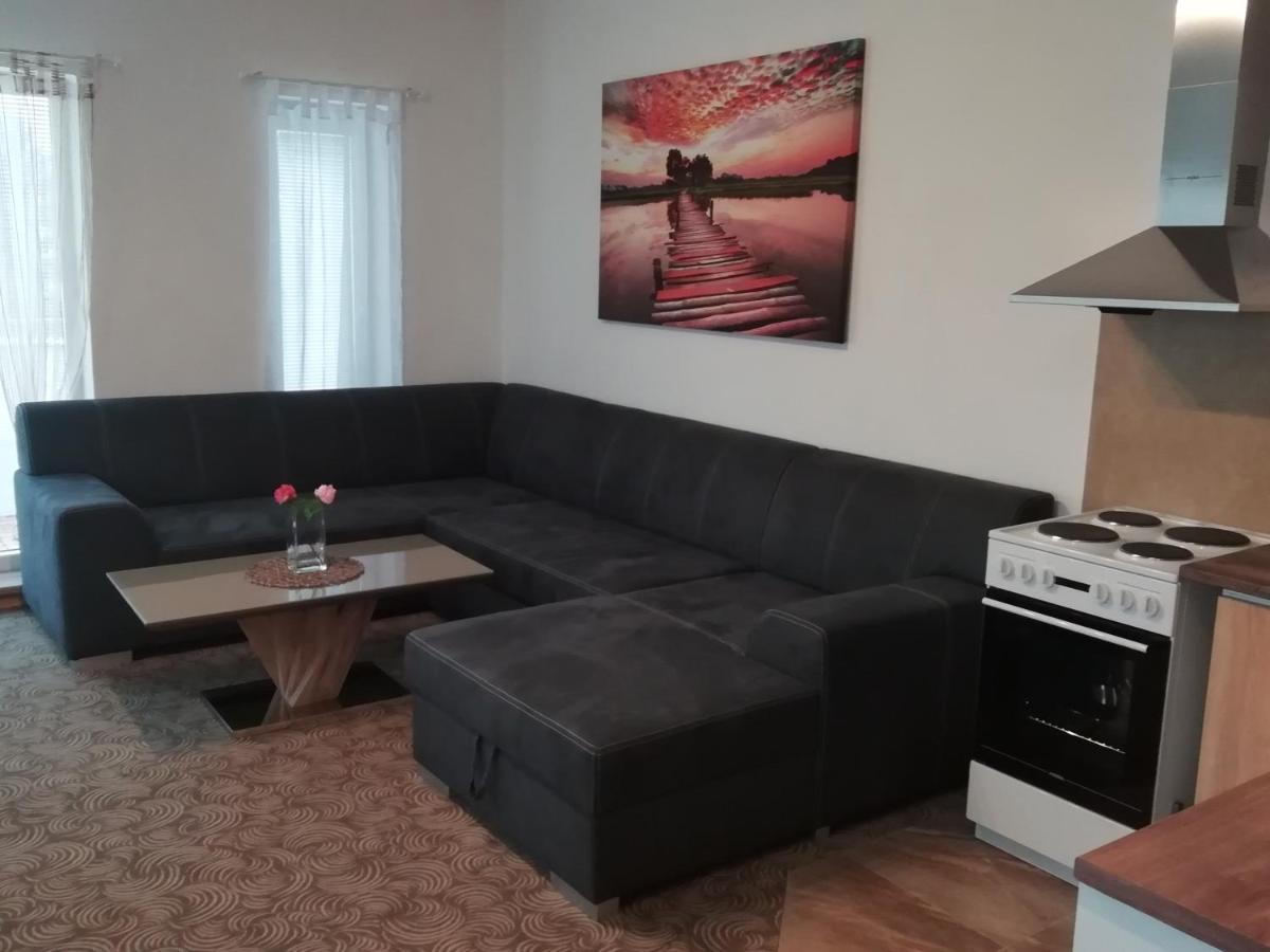 Apartmany U Stribrnych Градец-Кралове Экстерьер фото