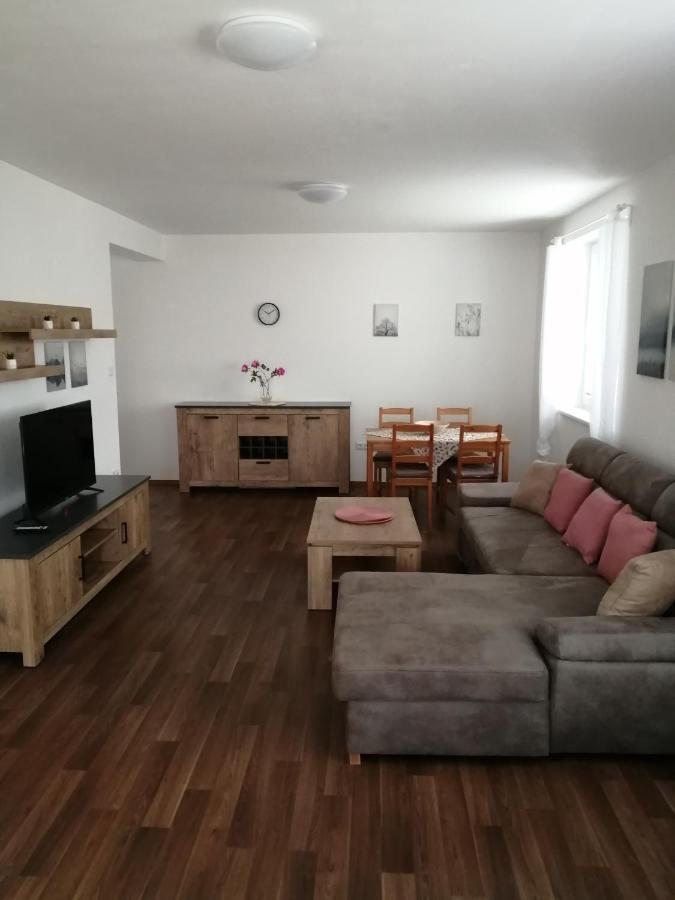 Apartmany U Stribrnych Градец-Кралове Экстерьер фото